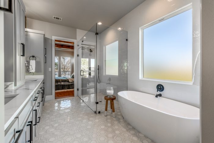 luxury custom home bathroom features