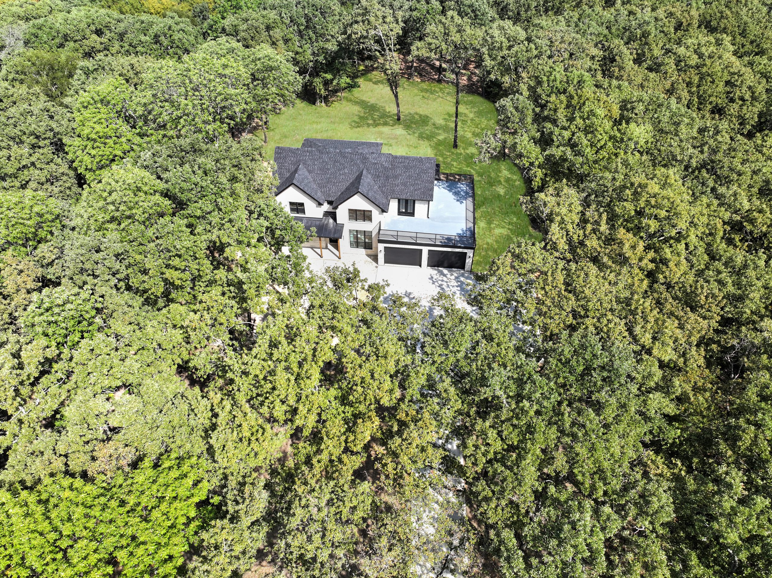 Home construction at Cedar Creek Lake